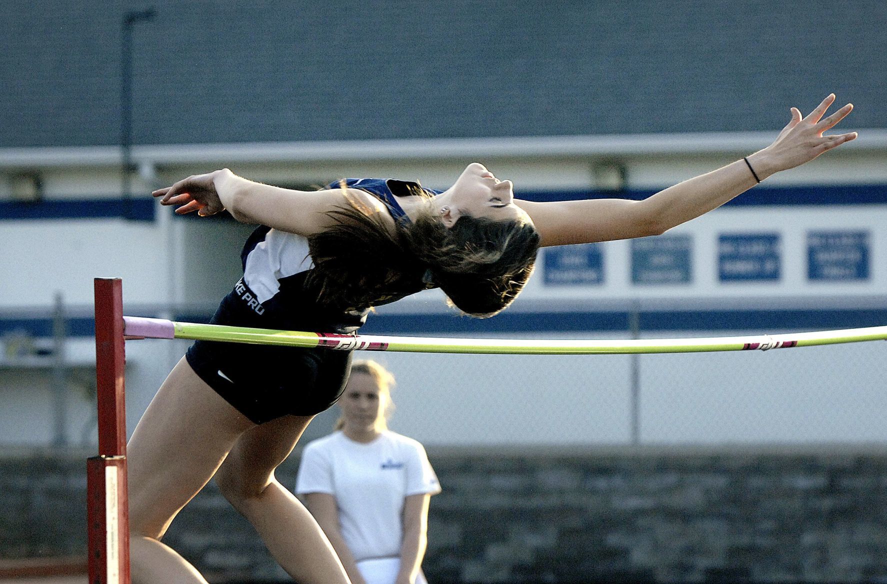 042319-blm-spt-7girlstrack